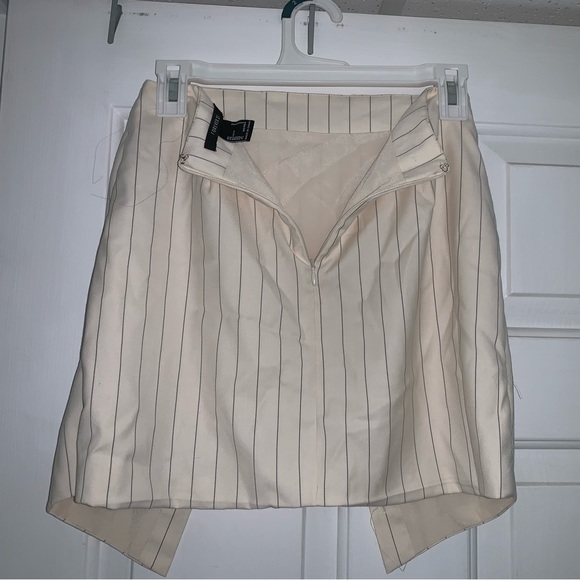 Pinstriped Mini Skirt - Picture 3 of 4